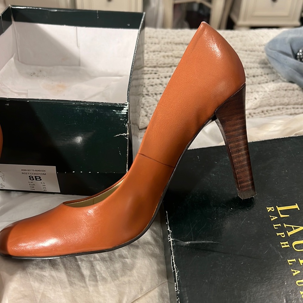 Lauren by Ralph Lauren Zamora Polo tam kidskin pumps